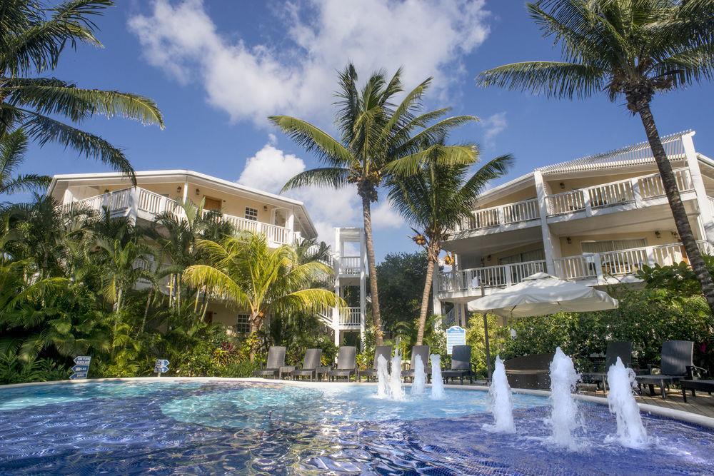 Paradise Oceanic Hotel West Bay Exterior photo